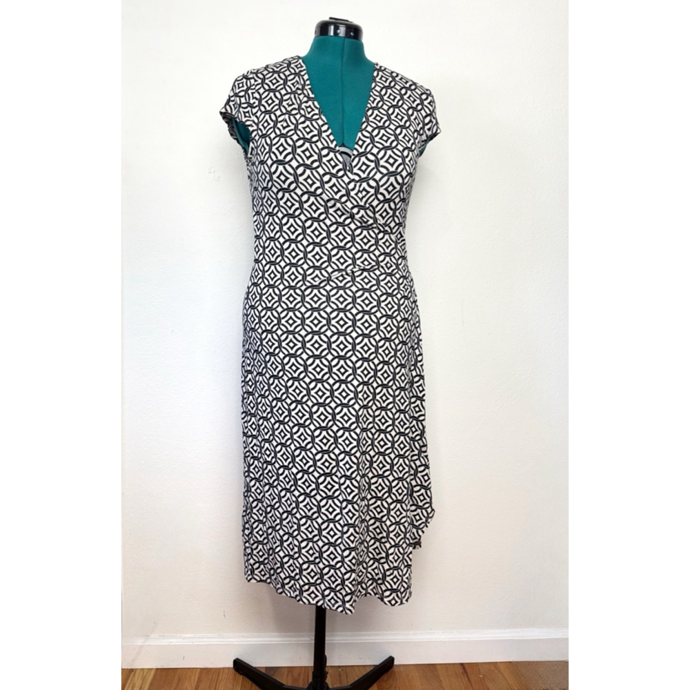 BCBGMAXAZRIA Women Wrap Dress Large Black White Geometric Print V-Neck Midi y2k